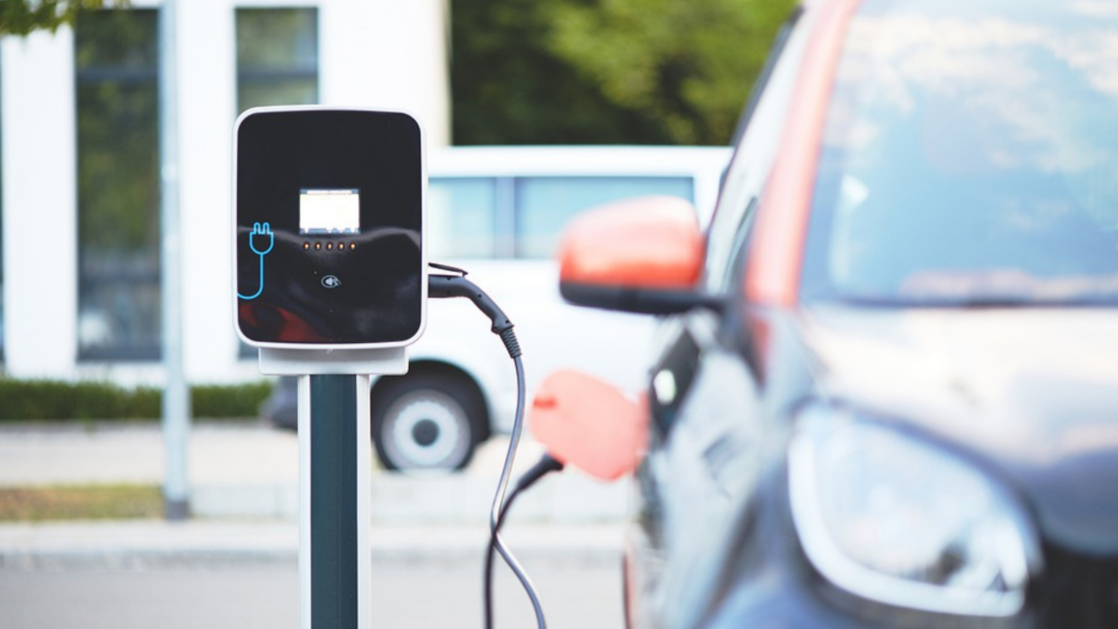 New research projects electric vehicles to be cheaper than fossil fuel vehicles by 2027