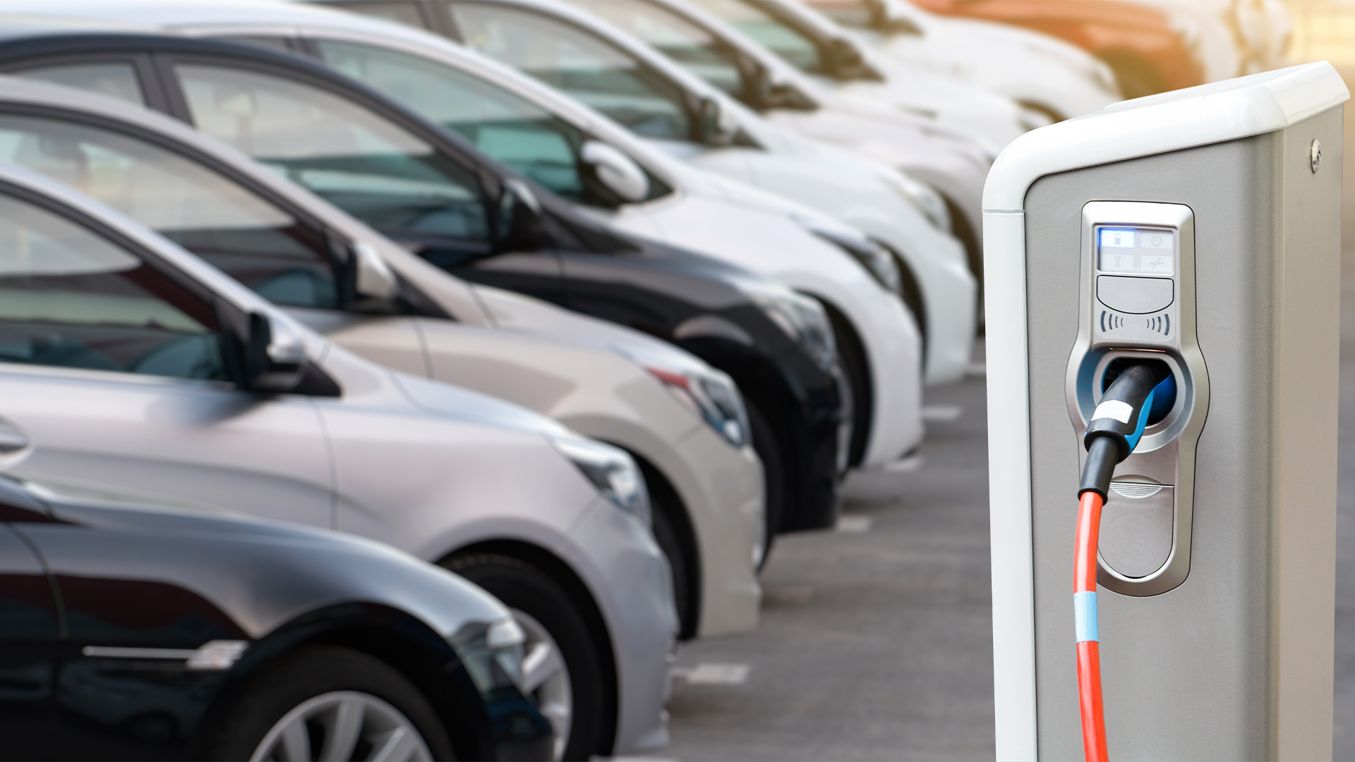 UK's EV Market In The Second Half Of 2022: What To Expect?
