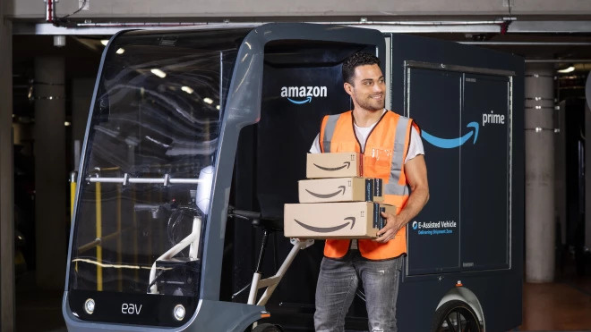 Amazon Replaces Delivery Vans By e-Cargo Bikes In London
